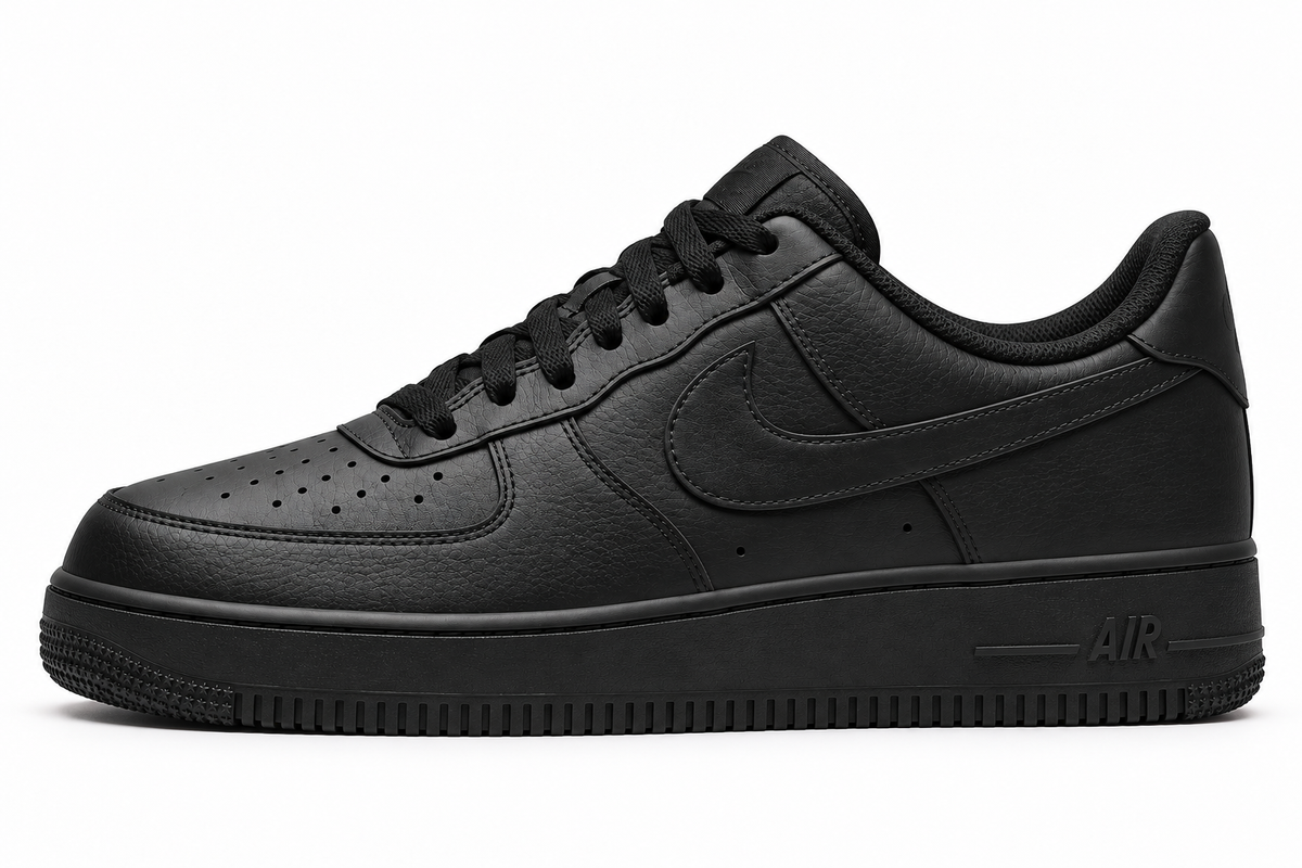 Nike Air Force 1 Low Triple Black — cote