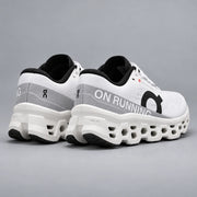 [color:Blanc-gris-noir] ON Cloudmonster 3 | 3/4 arrière talon