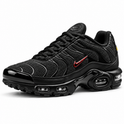 [color:Noir / Swoosh rouge] Nike Air Max Plus TN | 3/4 avant