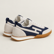 [color:Marine / Écru] Hermès Jet Marine / Écru — 3/4 arrière