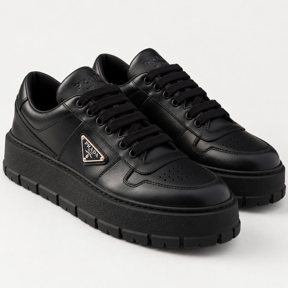 [color:Noir intégral] Prada — Sneakers à semelle épaisse | 3/4 avant