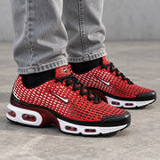 [color:Noir-rouge] Nike Air Max Plus TN VII | Porté