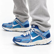 [color:Bleu] Nike Zoom Vomero 5 | Porté
