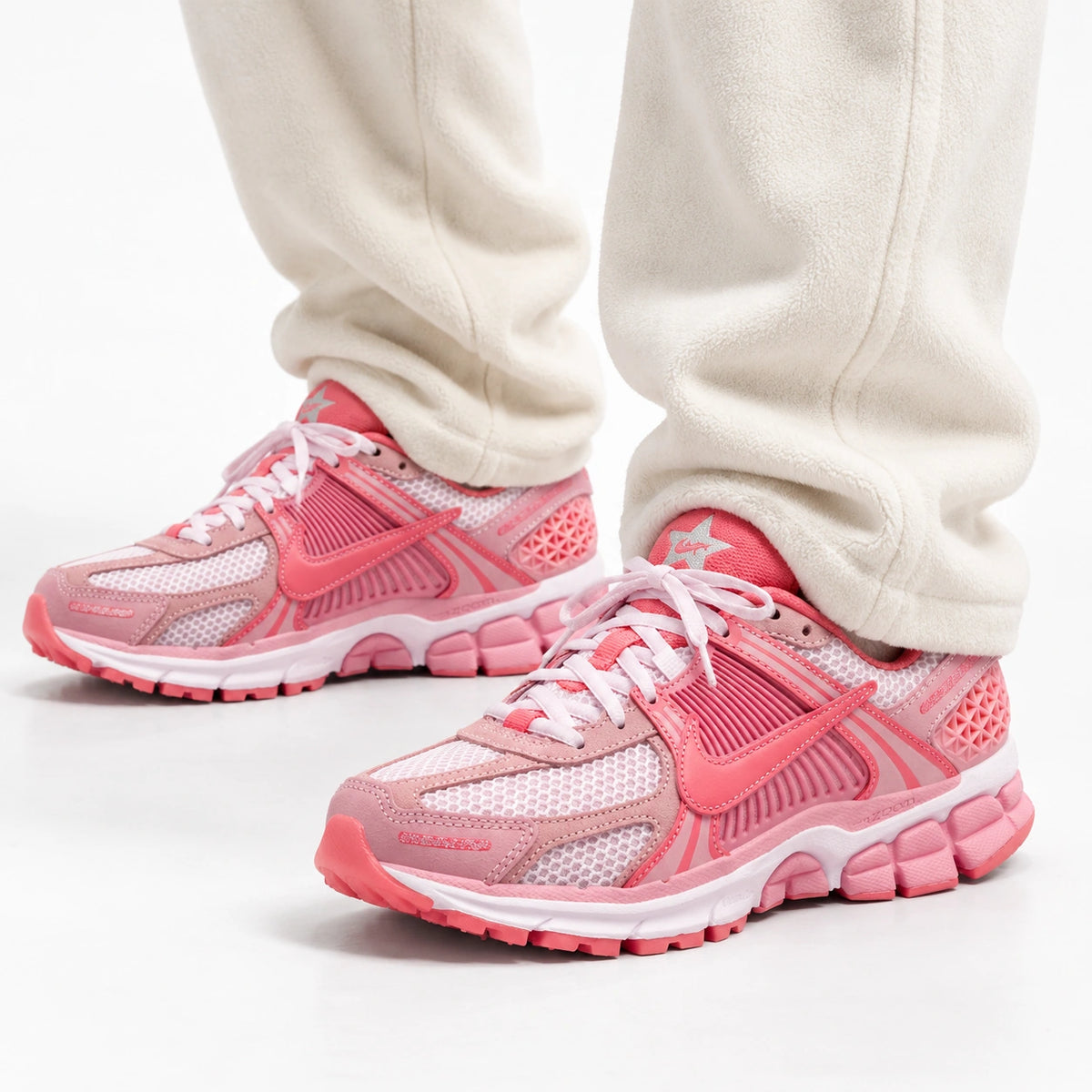 [color:Rose] Nike Zoom Vomero 5 | Porté
