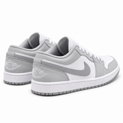 Air Jordan 1 Low | Gris et blanc | 3/4 arrière