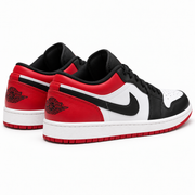 Air Jordan 1 Low | Noir, rouge et blanc | 3/4 arrière