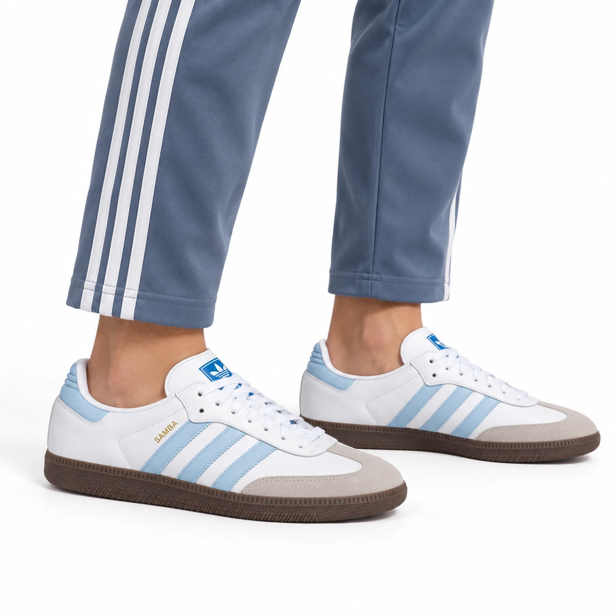 [color:Blanc-bleu ciel] adidas Samba OG | Porté