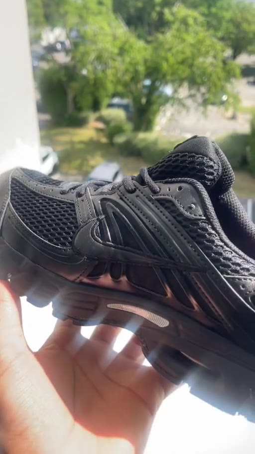 Air Max Moto 2K
