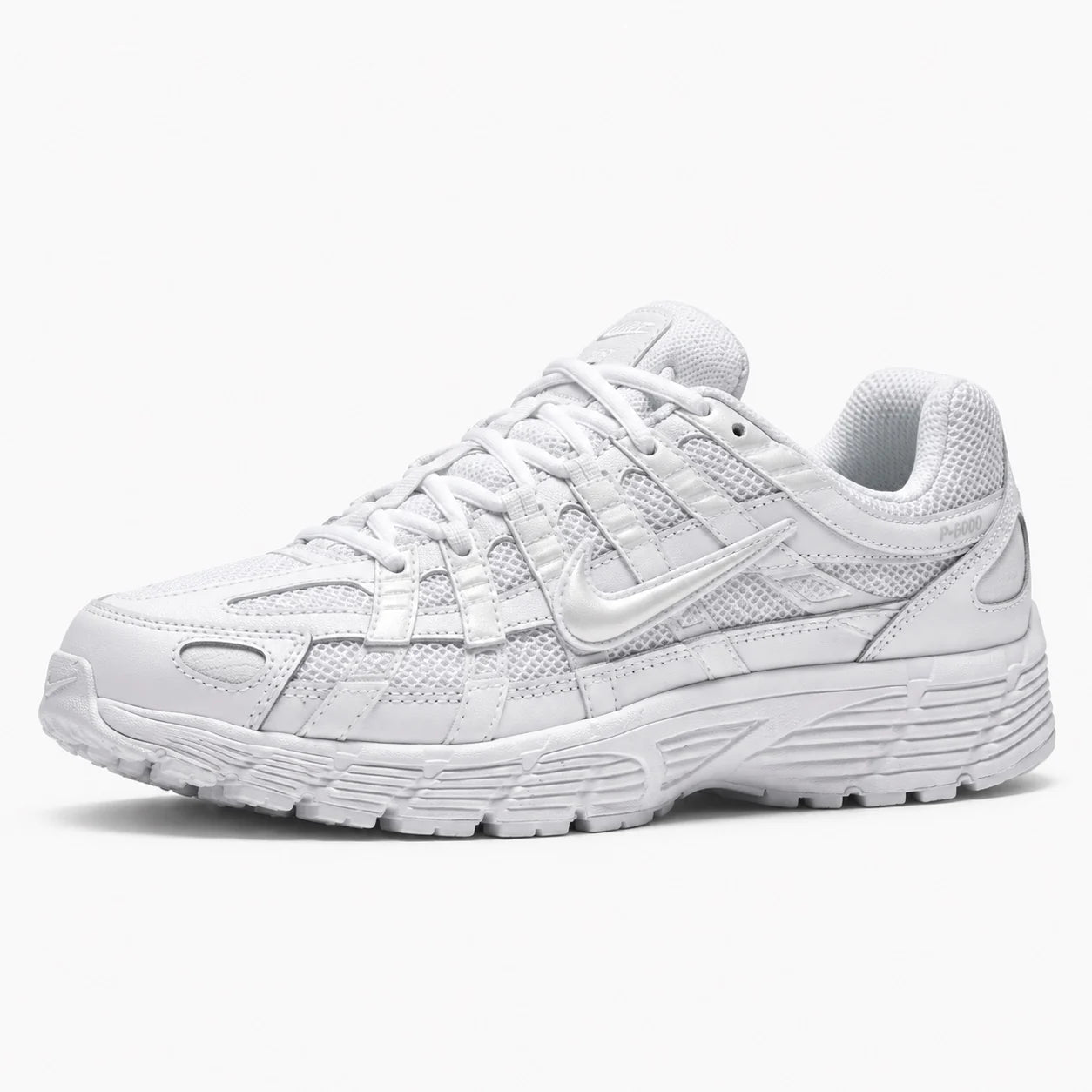 Nike P-6000 Blanc — 3/4 avant