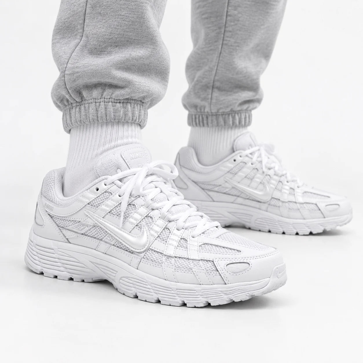 Nike P-6000 Blanc — Porté
