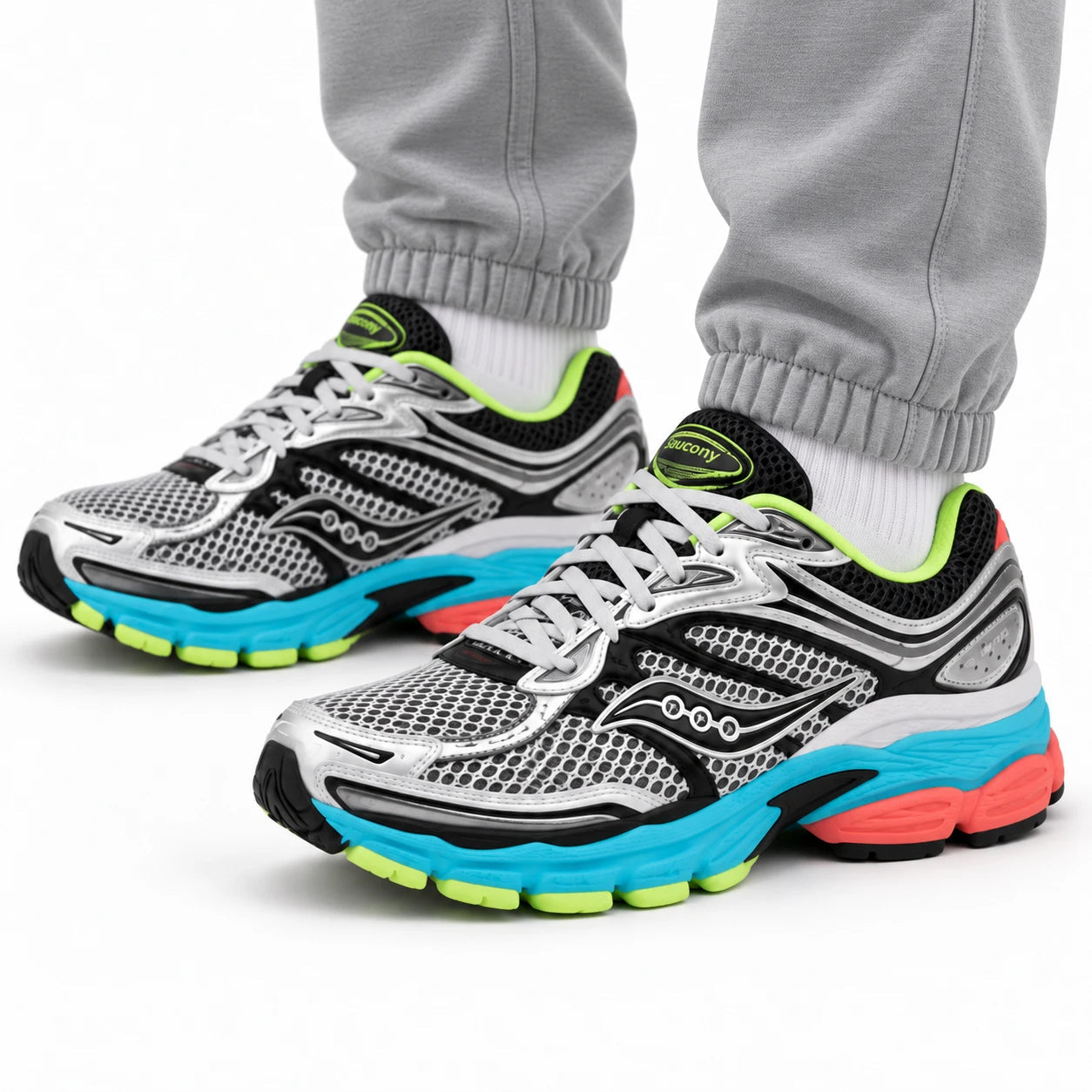 Saucony ProGrid Omni 9 | Argent / turquoise / vert | Porté