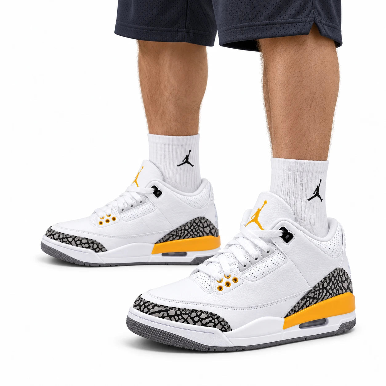 Air Jordan 3 Retro | Blanc / gris / jaune | Porté